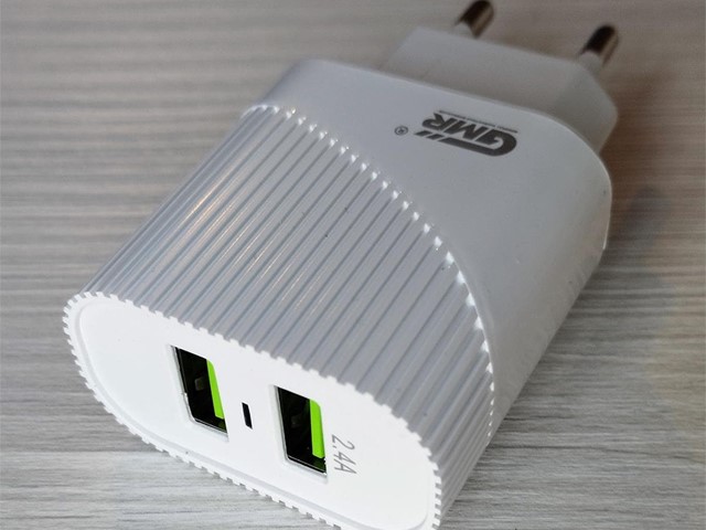 Alimentador 2USB Universal 220V 