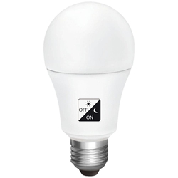 Matel Bombilla Estándar E27 10W Sensor Crepuscular Fría - Imagen 1